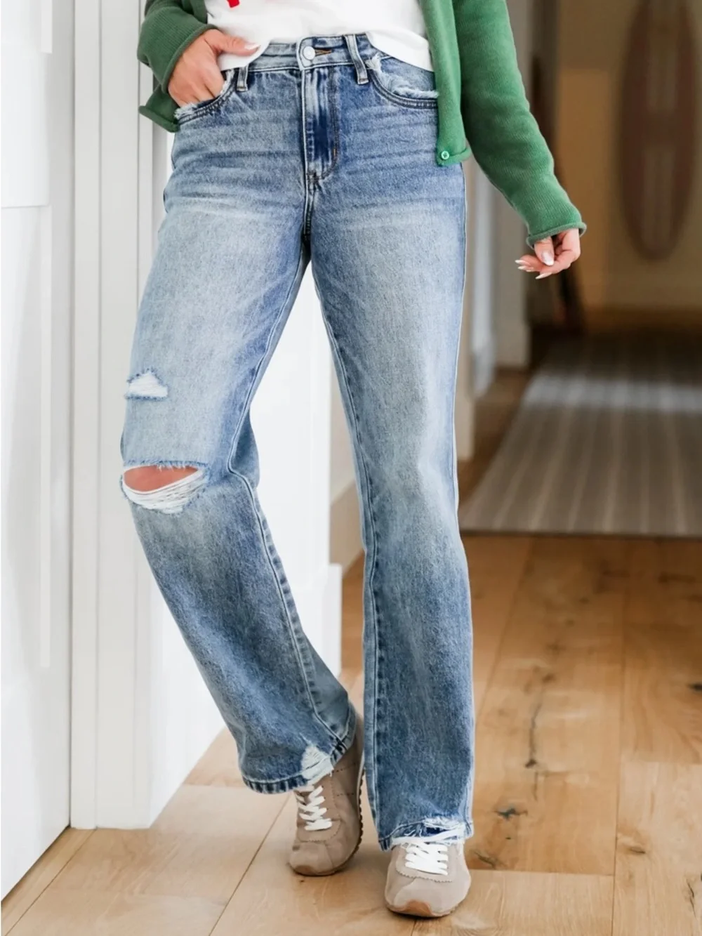 Judy Blue 90s Jeans - Picture 2 of 9